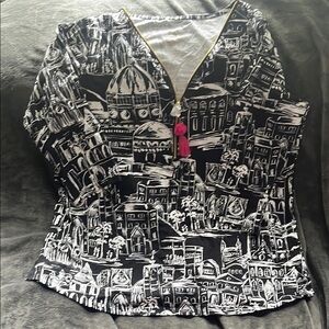 Black and White Graphic Women's Top